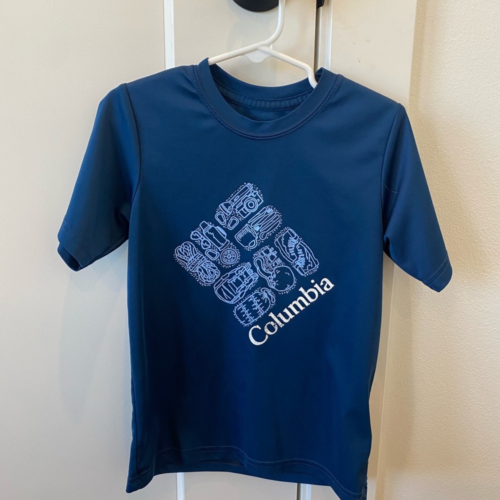 Play condition Columbia shirts. Price for both.